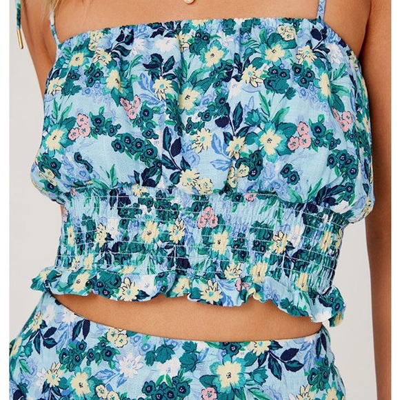 Relaxed fit top with elasticated waist - Picture 3 of 6